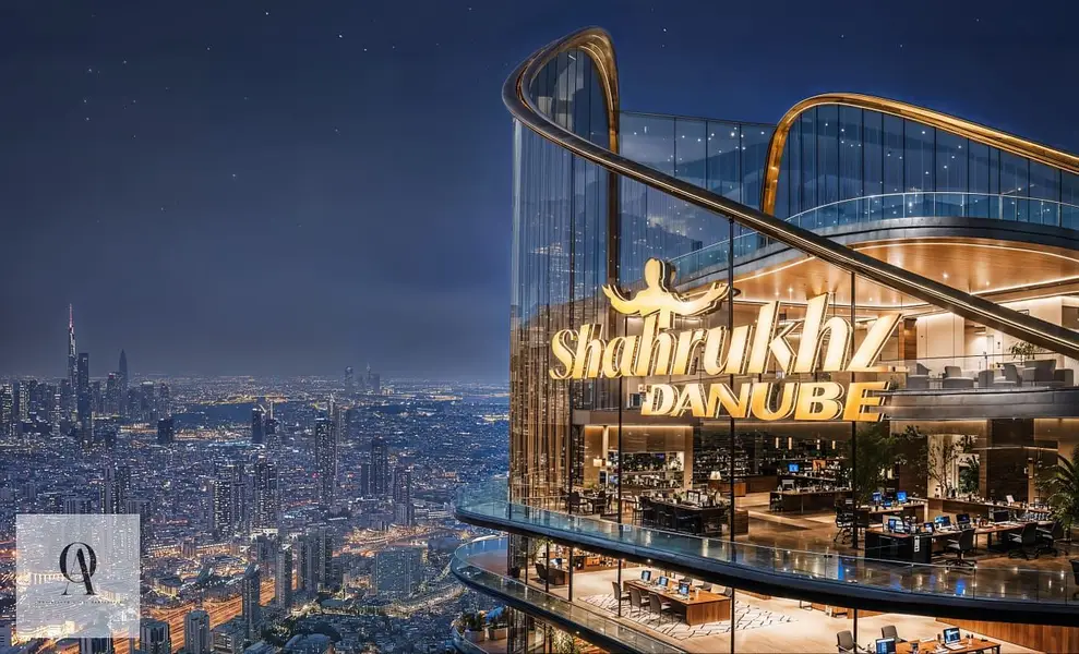 Shahrukhz by Danube tower crown at night